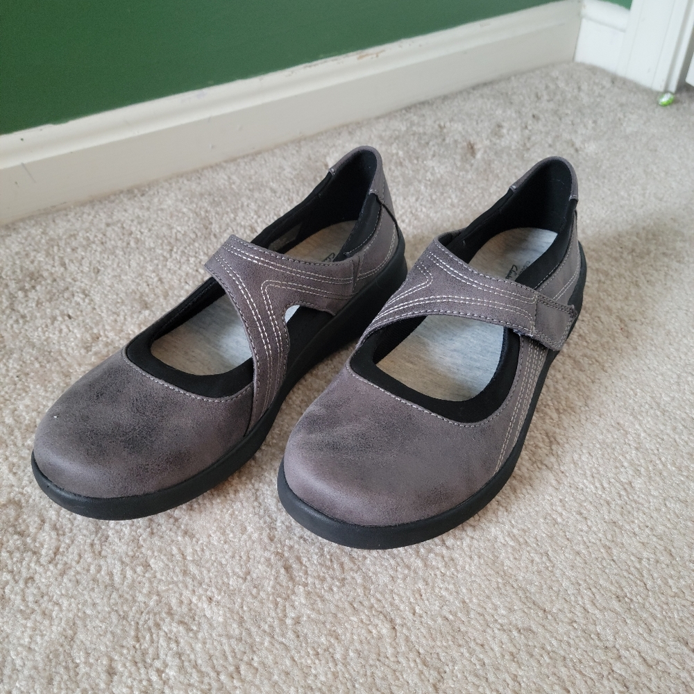 Clarks 7 Women's Sillian 2.0 Joy Mary Jane Flat